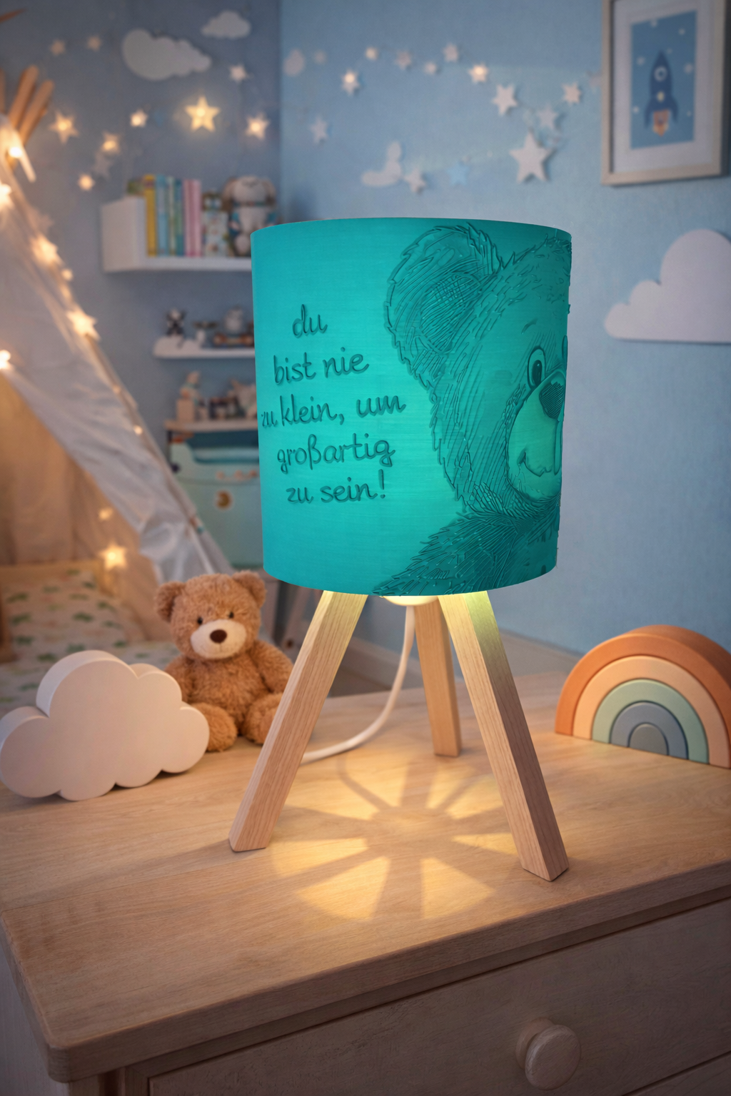 3D-gedruckte Dekorationslampe mit Holzfuß 🧸